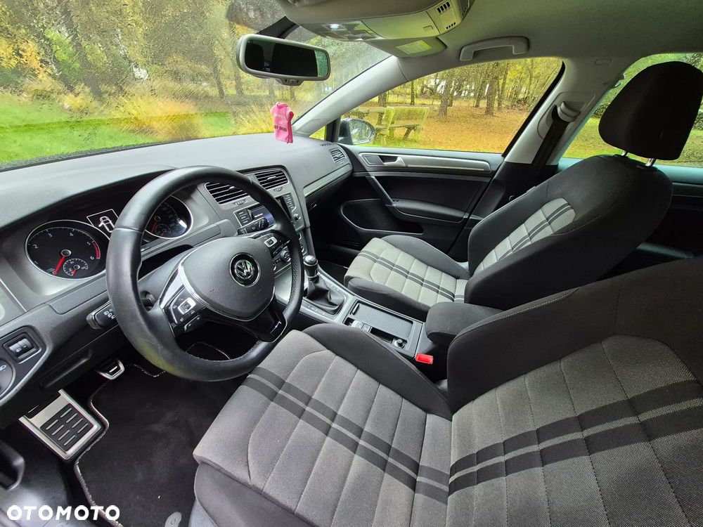 Volkswagen Golf 1.6 TDI BlueMotion Comfortline - 12