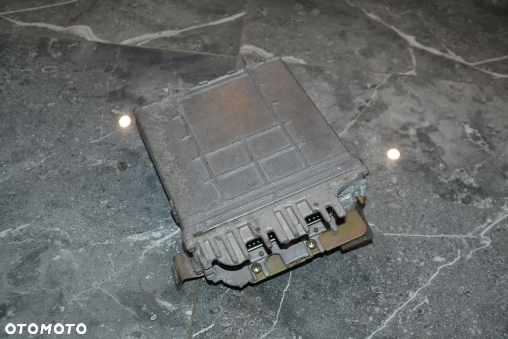 VW GOLF III 1,9 TDI KOPUTER STEROWNIK SILNIKA BOSCH 0281001421/422 028906021BF - 2