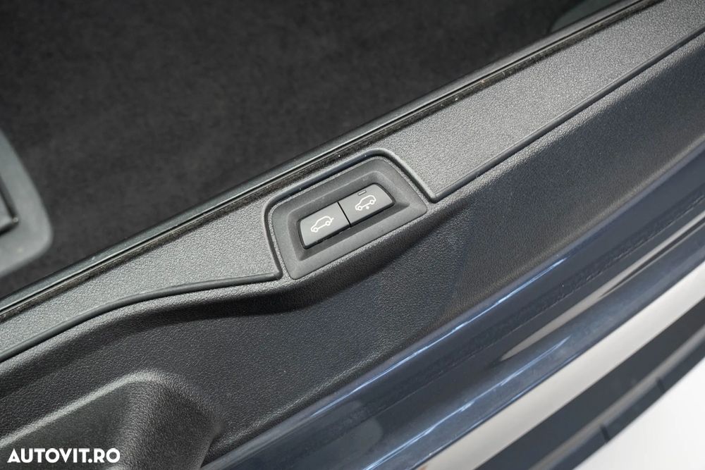 BMW X5 xDrive45e - 33