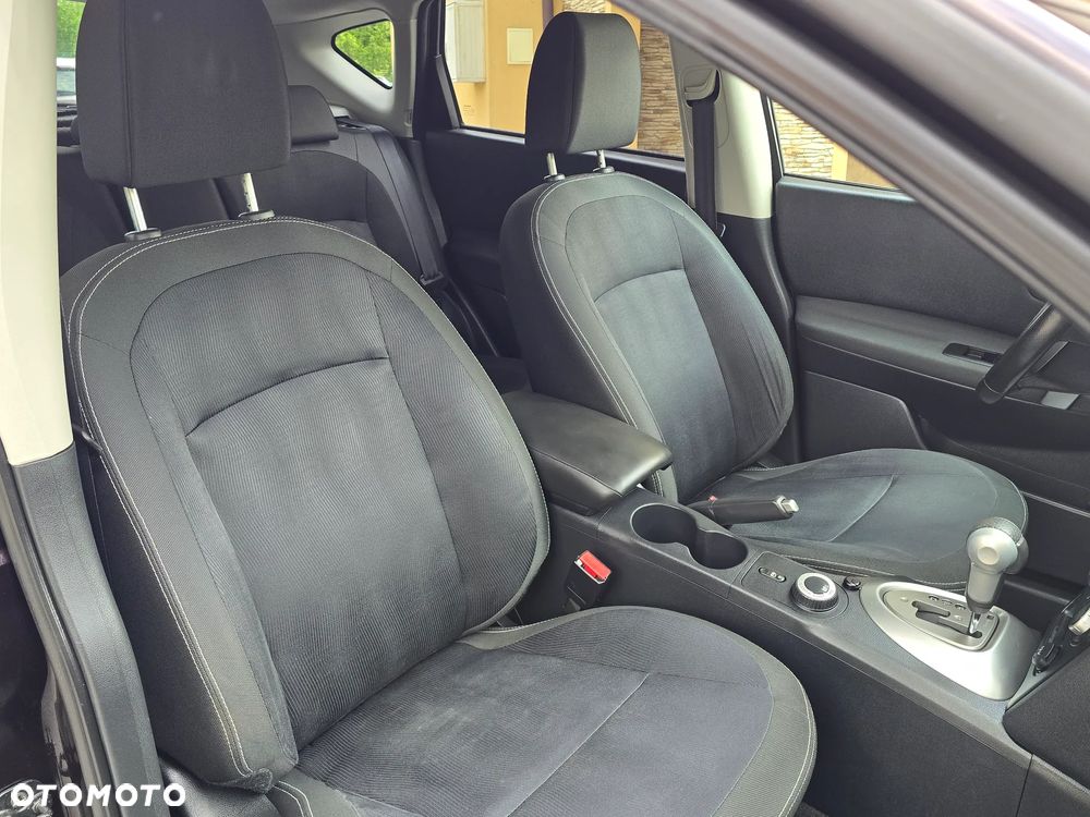 Nissan Qashqai 2.0 4 x 4 CVT tekna - 25