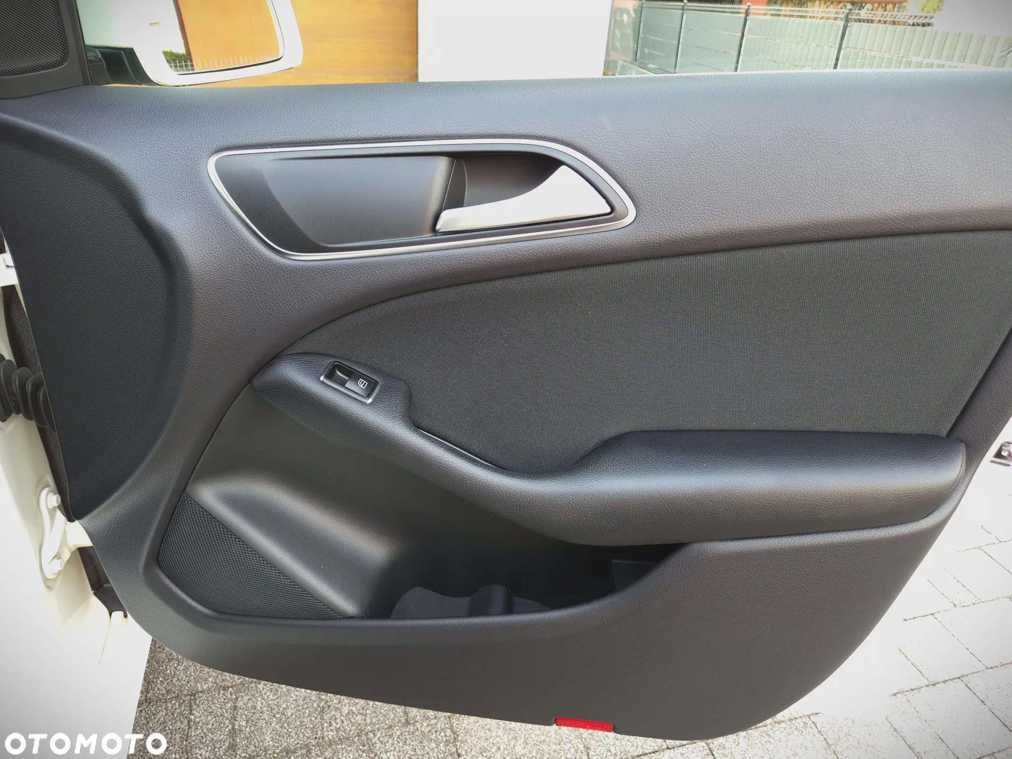 Mercedes-Benz Klasa B 200 BlueEFFICIENCY Edition 1 - 33