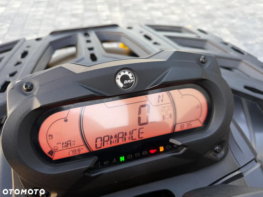 Can-Am Outlander Max - 10