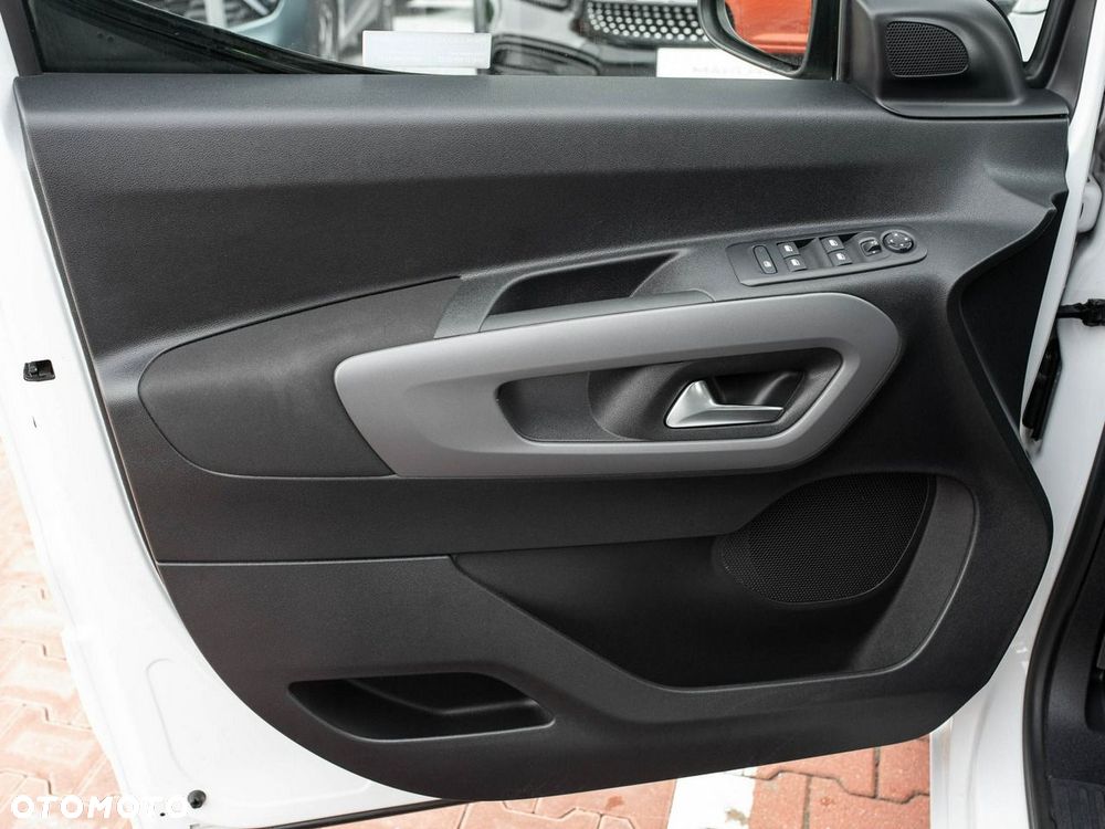Toyota Proace City Verso Long 1.5 D-4D Business - 10