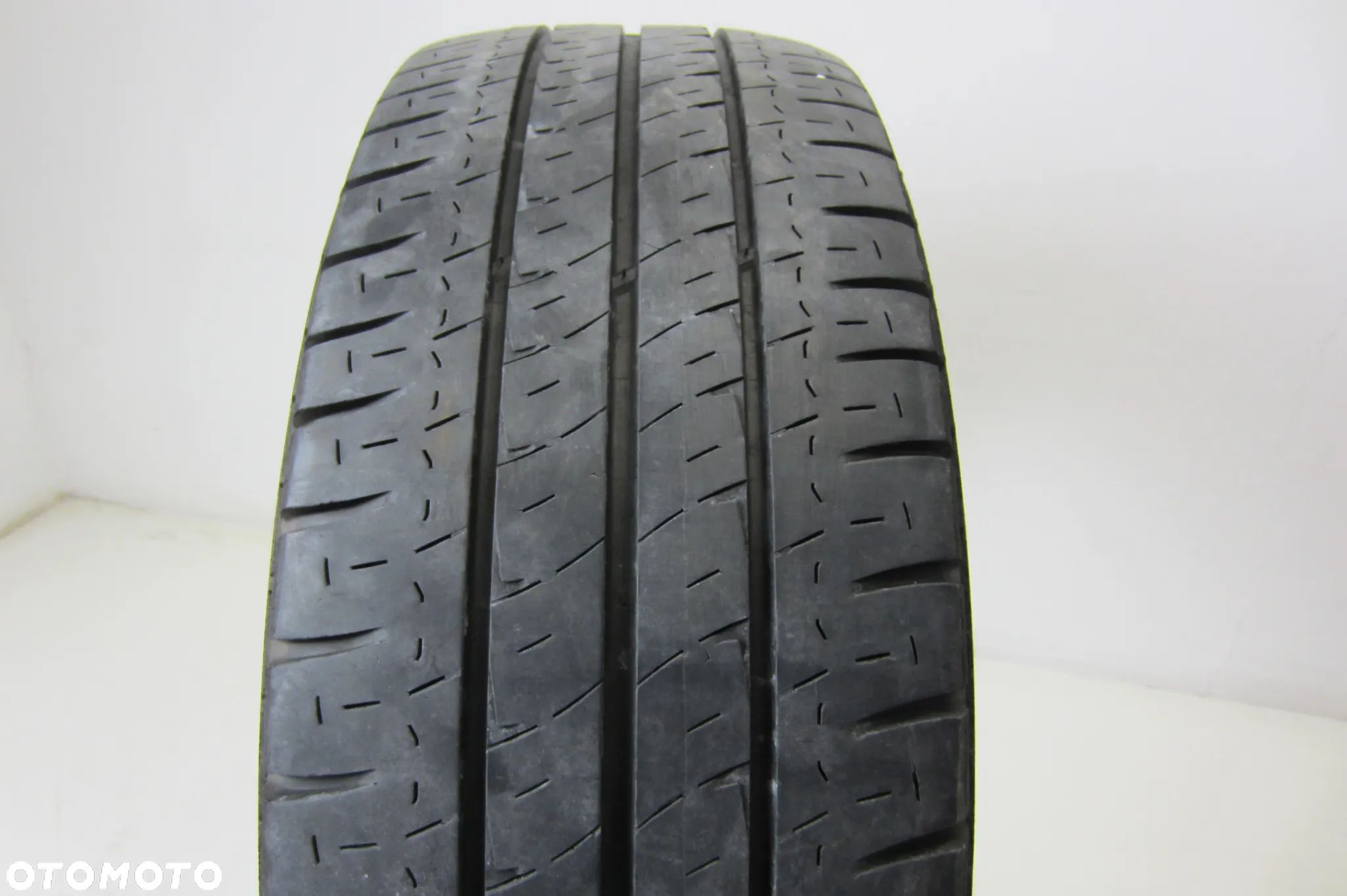 OPONA 235/65 R16C  MICHELIN AGILIS - 1