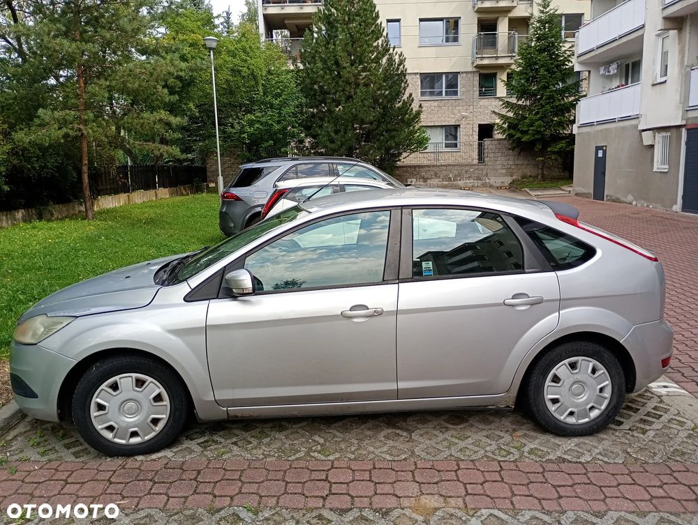 Ford Focus 1.6 Trend - 8