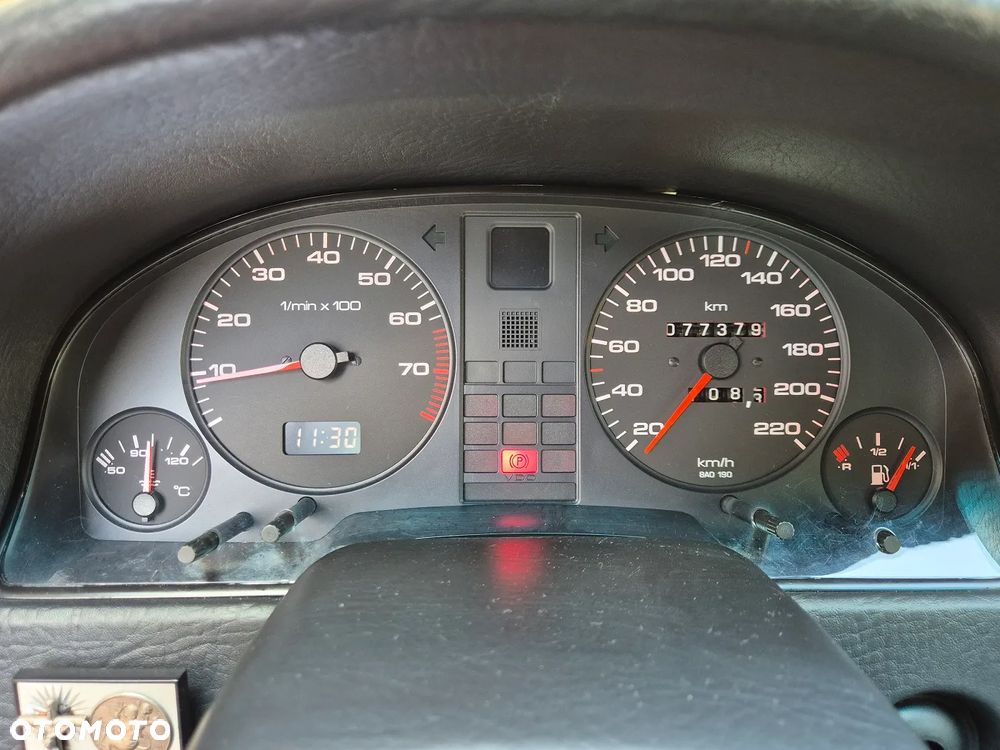 Audi 80 2.0 E - 23