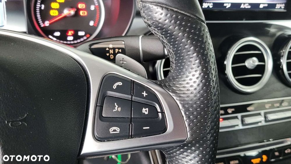 Mercedes-Benz GLC - 25