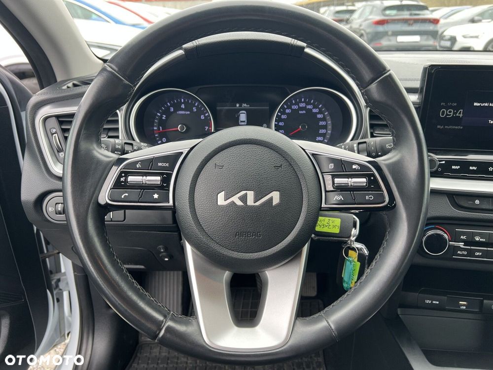 Kia Ceed - 14