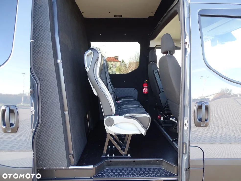 Iveco Daily 35C18 3.0 180 L4H2 Hi-MATIC FULL LED Brygadówka DOKA 5 Osób JAK NOWY!! - 25
