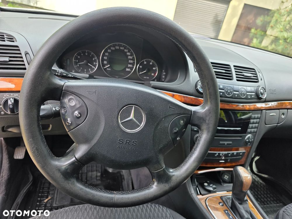 Mercedes-Benz Klasa E - 12