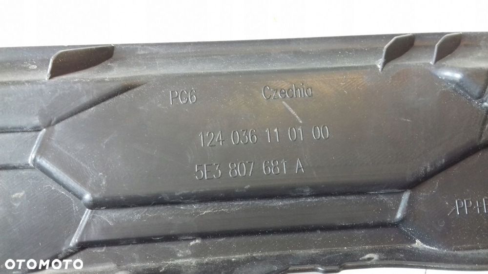 KRATKA ZDERZAKA LEWY PRZÓD SKODA OCTAVIA IV 19- - 3