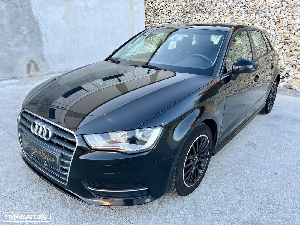 Audi A3 Sportback 1.6 TDI Attraction Ultra - 2