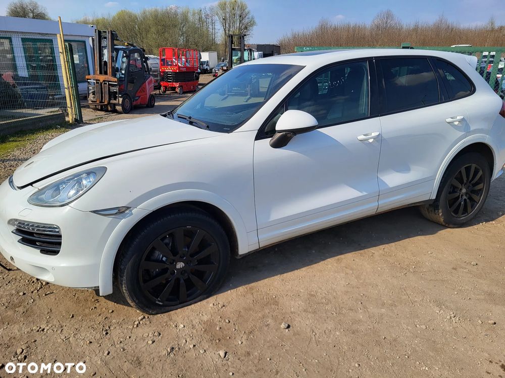 Porsche Cayenne Platinum Edition - 17
