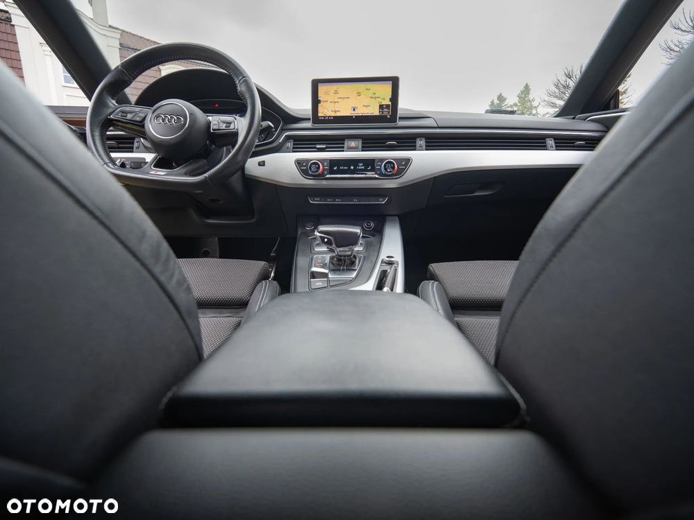 Audi A5 Sportback 2.0 TDI S tronic - 11