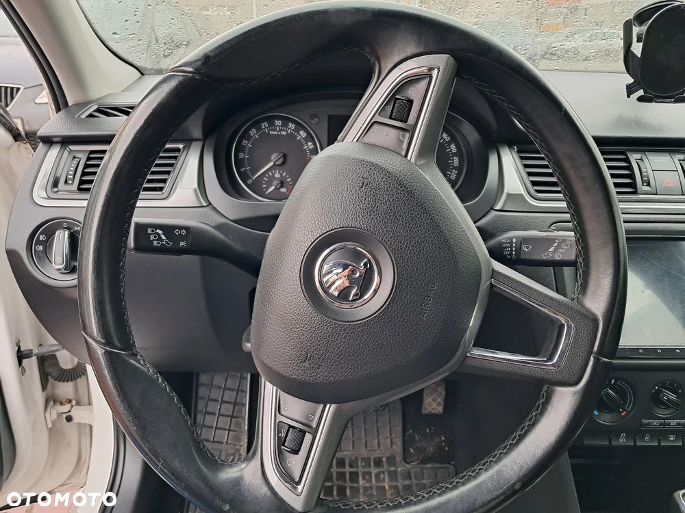 Skoda RAPID 1.6 TDI DPF Ambition Max - 12