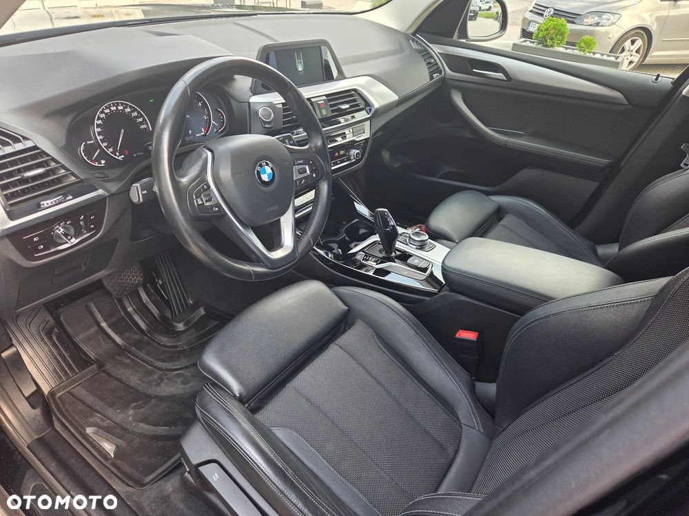 BMW X3 sDrive18d - 10