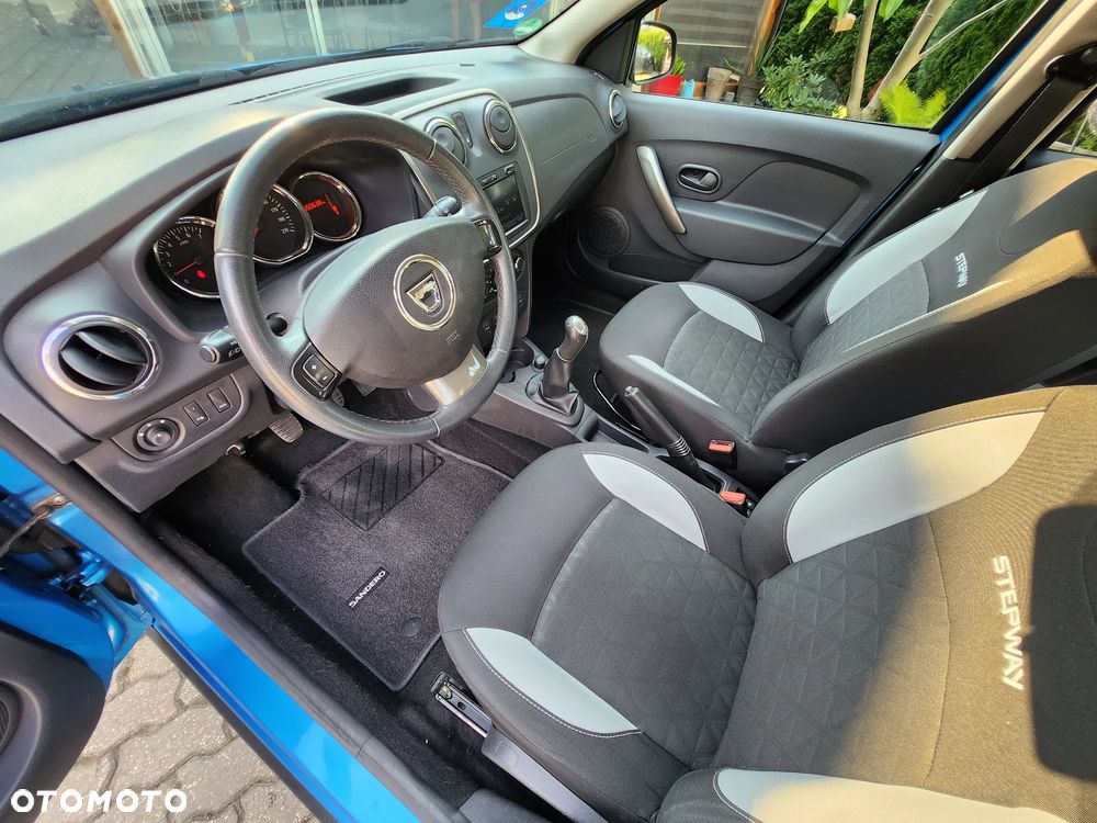 Dacia Sandero - 7