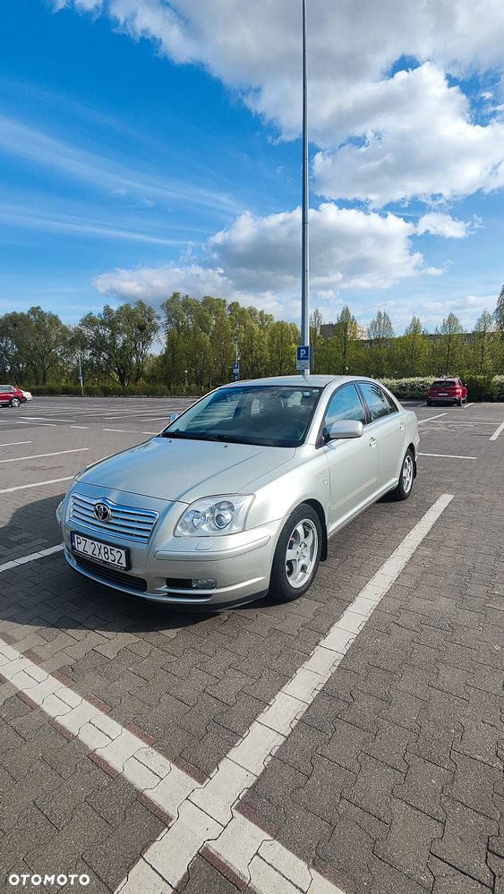 Toyota Avensis 1.8 VVT-i Sol - 3