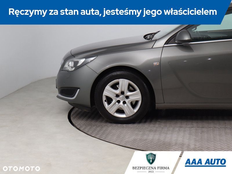 Opel Insignia - 16