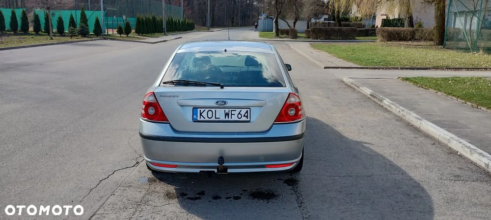 Ford Mondeo 1.8 Ghia - 7