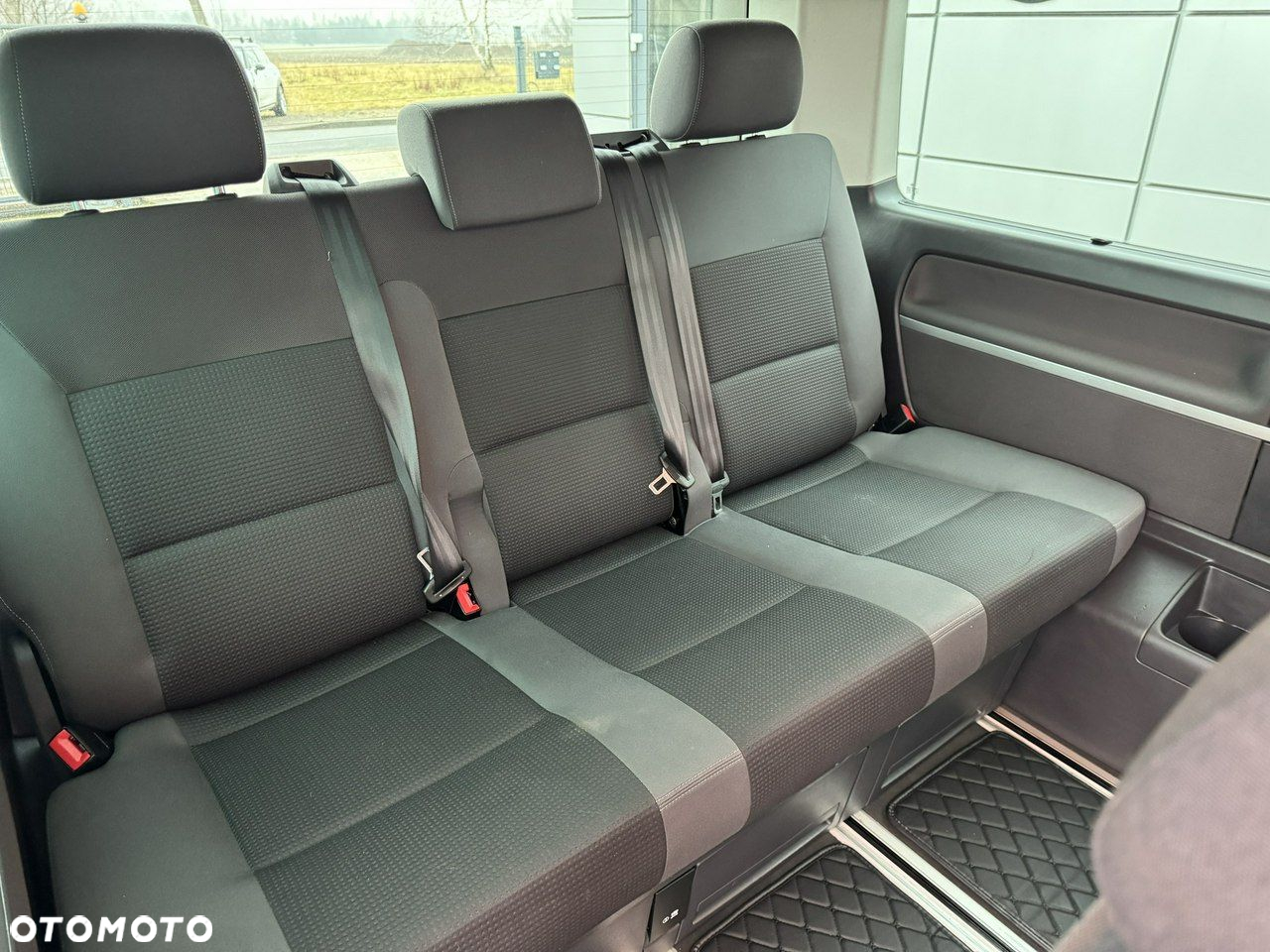Volkswagen Multivan - 15
