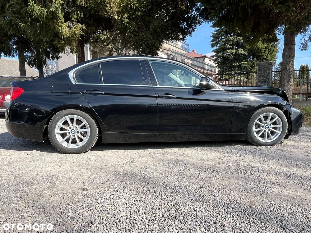 BMW Seria 3 318d xDrive M Sport - 7