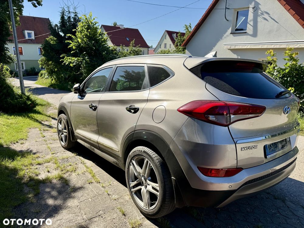 Hyundai Tucson 2.0 CRDI BlueDrive Comfort 2WD - 2