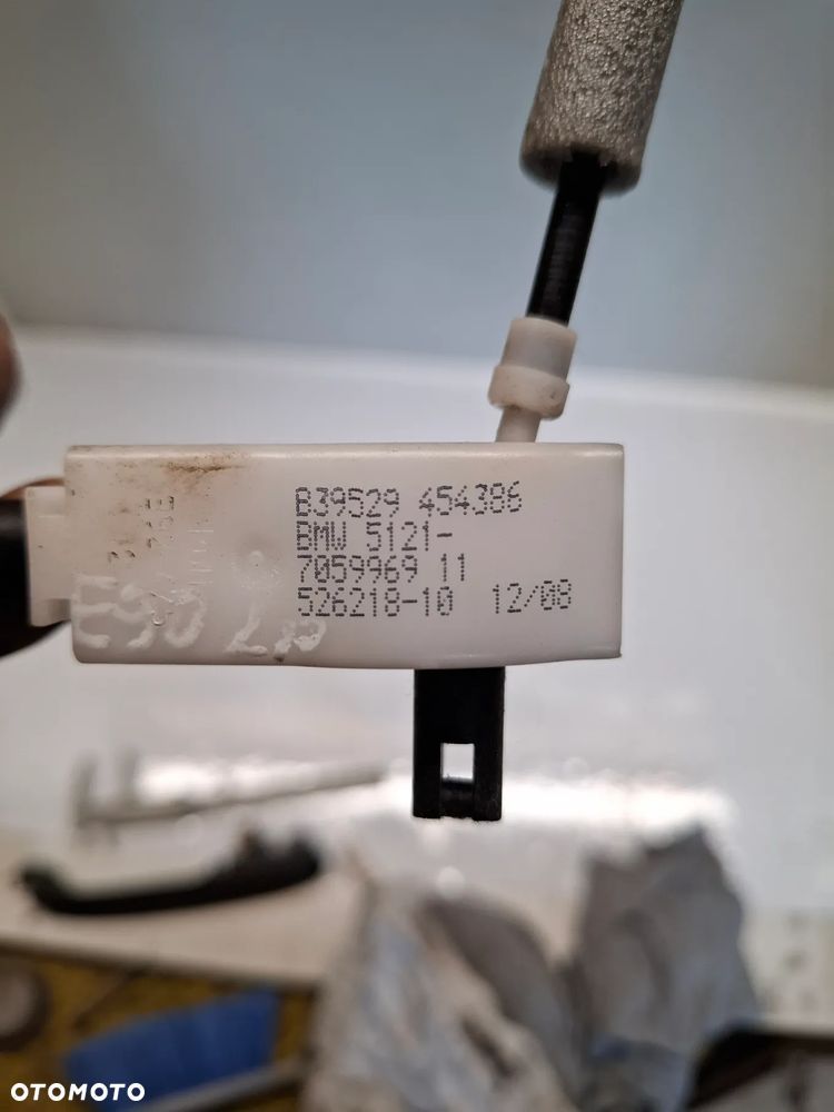 LINKA CIEGNO DRZWI KLAMKI BMW E90 E91 LEWA LEWY PRZOD SLASK WYSYLKA - 2