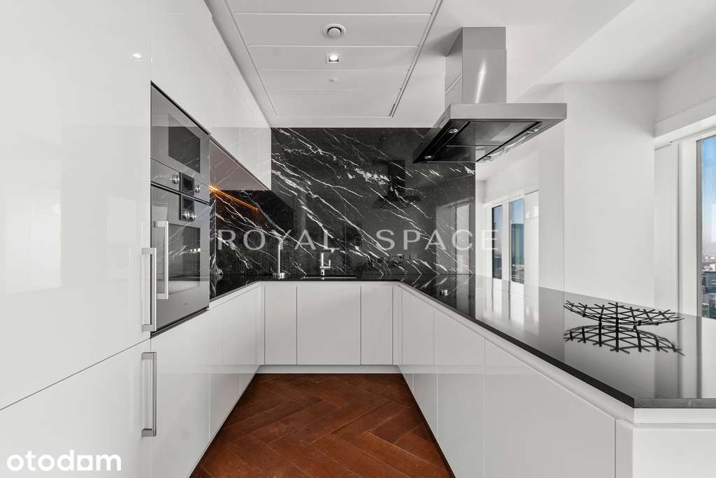 Apartament premium z widokiem | Złota 44
