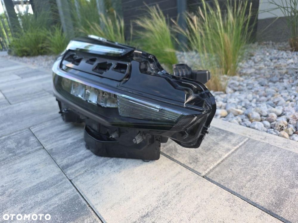 TOYOTA C-HR II 2 Lampa prawa przód Full Led Technology 81110-F4220-00 26R - 3