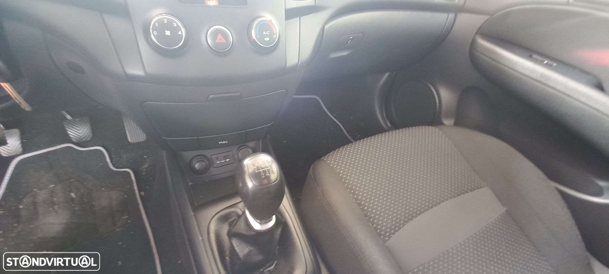 Hyundai i30 1.6 CRDI Blue Comfort CPF - 8
