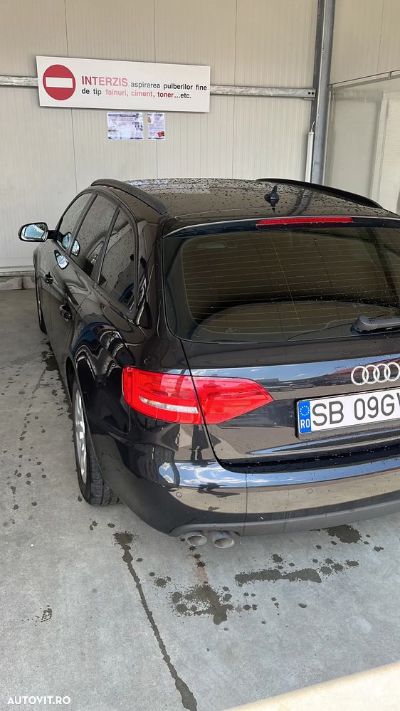 Audi A4 Avant 2.0 TDI DPF Ambiente - 14
