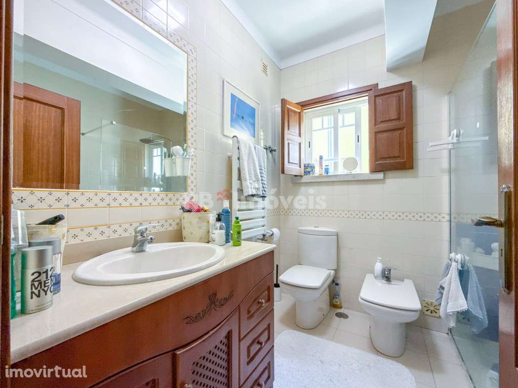 Moradia T4 Abrantes com espaço exterior e garagem - Grande imagem: 5/60