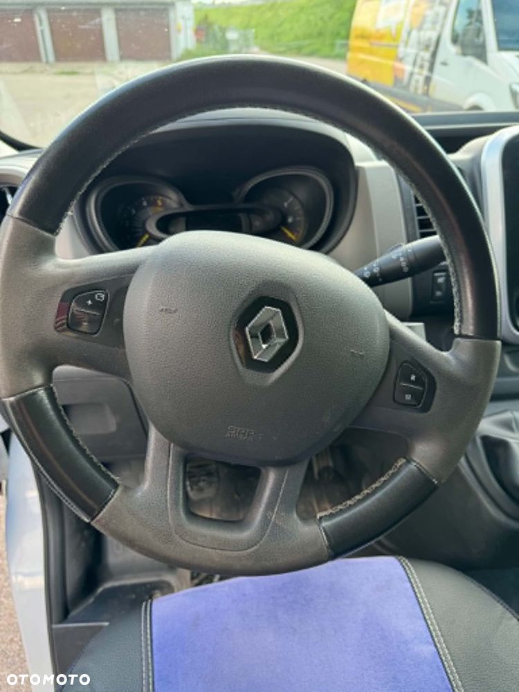Renault Trafic - 11