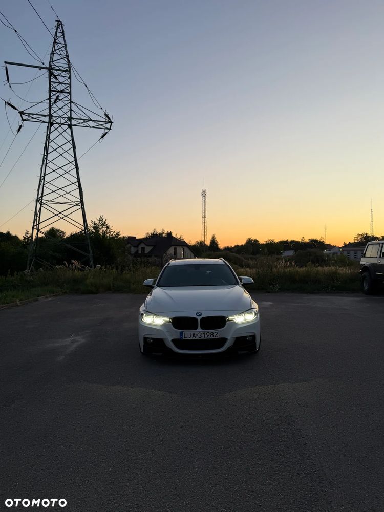 BMW Seria 3 318d M Sport Shadow - 12