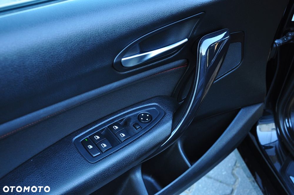 BMW Seria 1 120d Sport-Aut Sport Line - 39