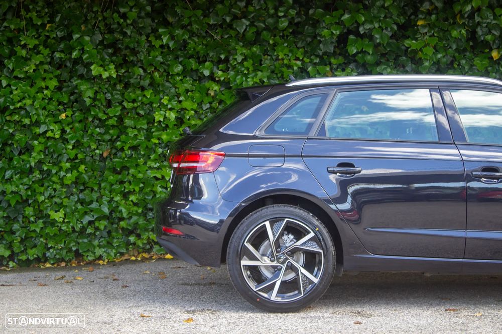 Audi A3 Sportback 30 TFSI S tronic - 4