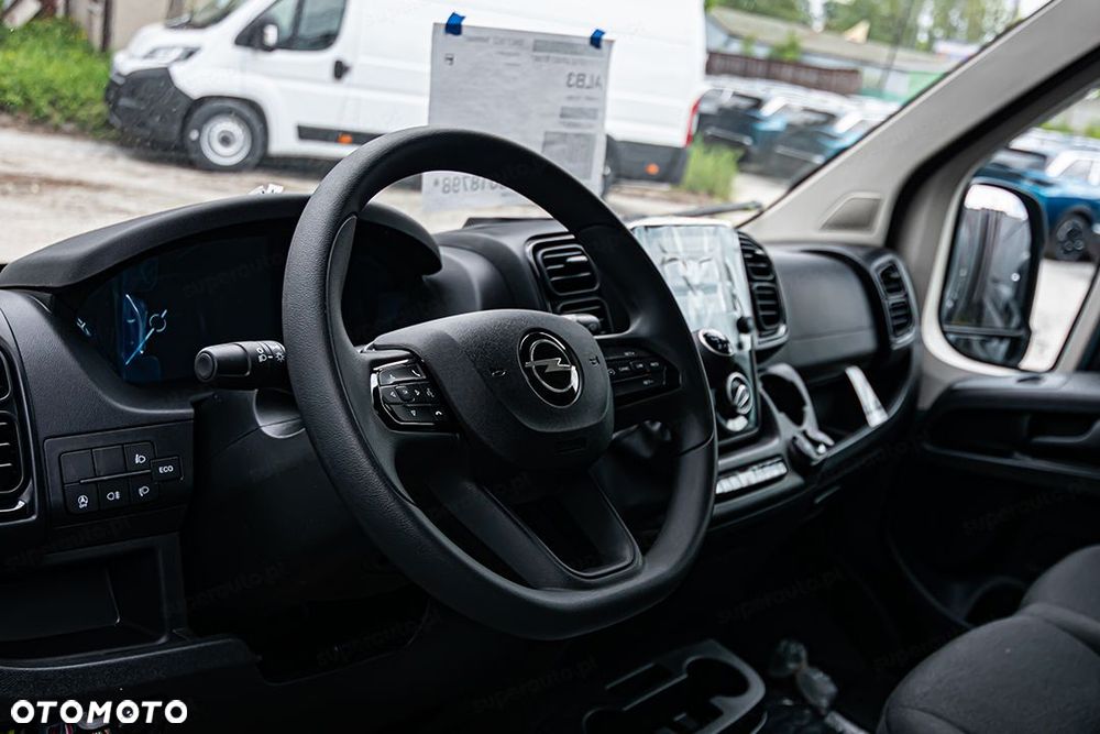 Opel Movano Heavy L2H2 2.2 140KM - 8