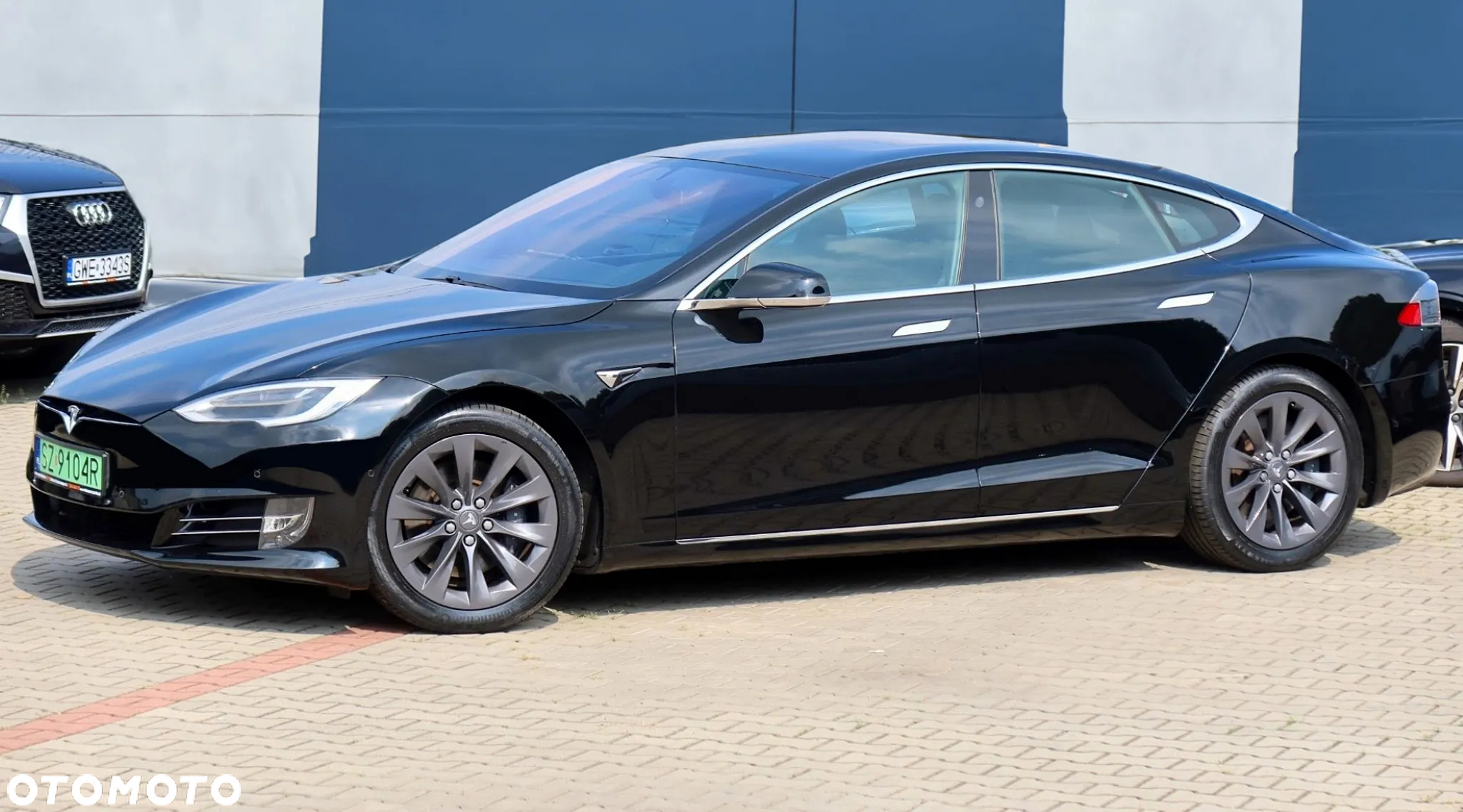 Tesla Model S Dual Motor Allradantrieb - 4