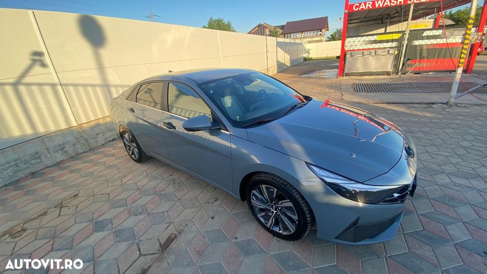 Hyundai Elantra 1.6 l 123 CP 6MT Exclusive - 4