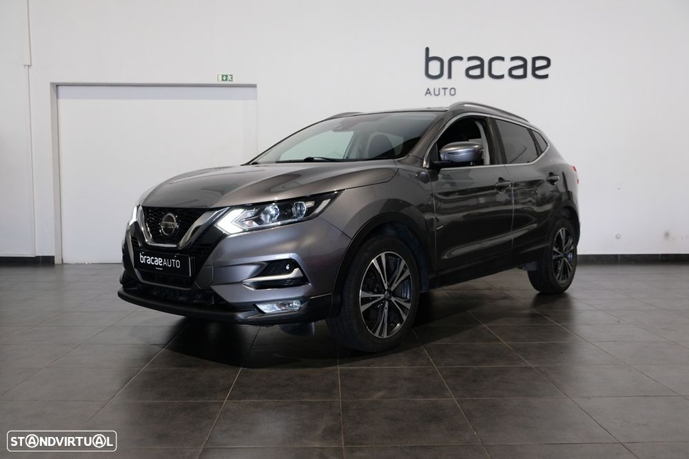 Nissan Qashqai 1.5 dCi N-Connecta J18+Led - 3