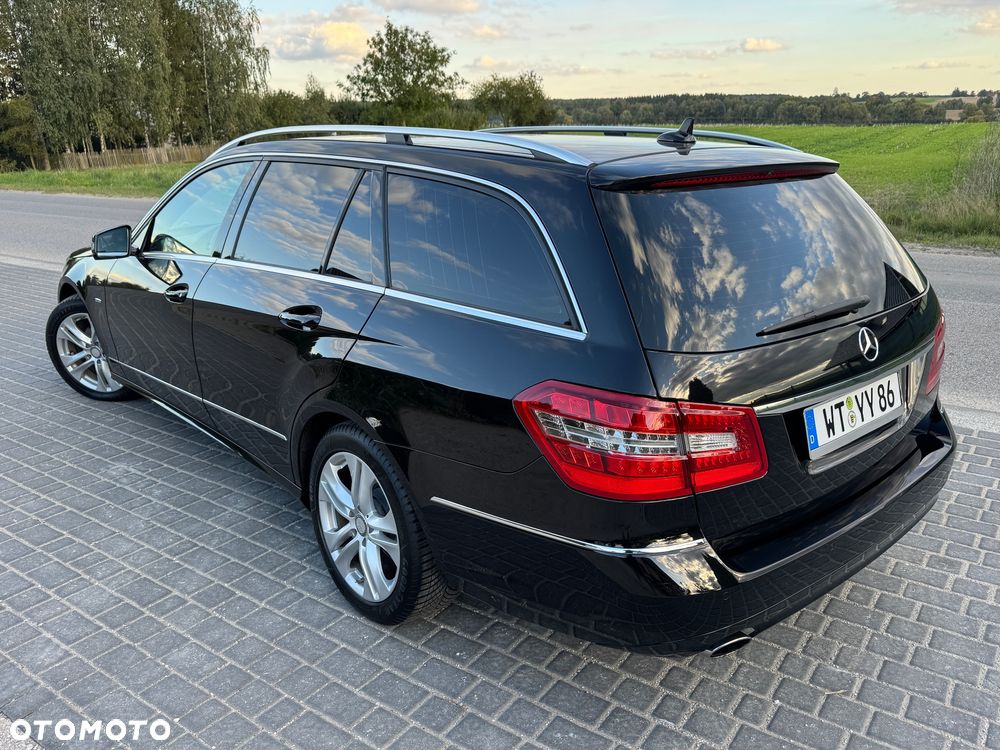 Mercedes-Benz Klasa E 200 CGI BlueEffICIENCY Avantgarde - 8