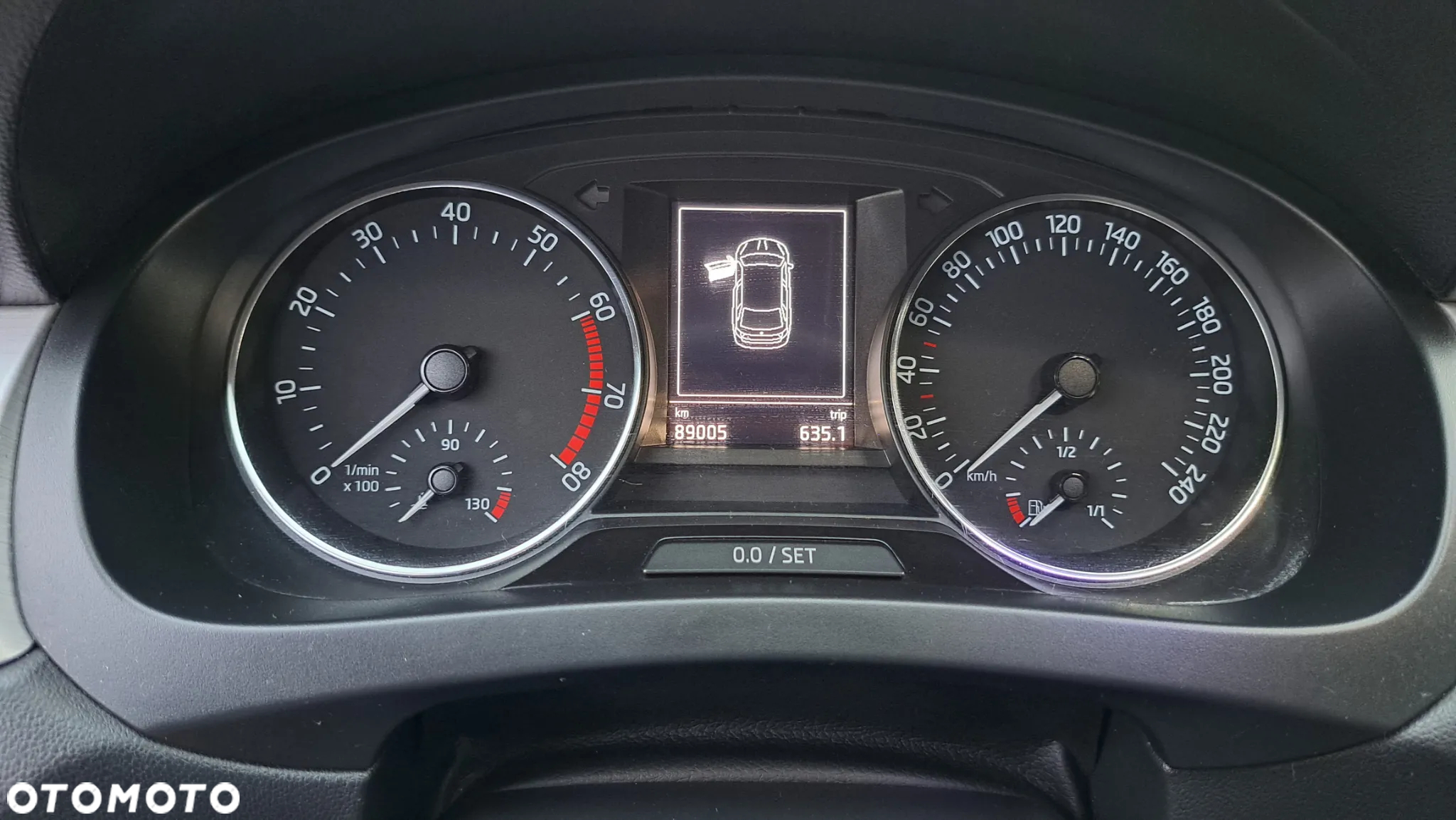 Skoda RAPID 1.2 TSI Ambition - 18