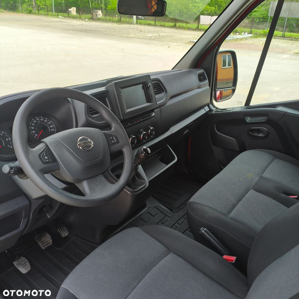 Nissan INTERSTAR - 10