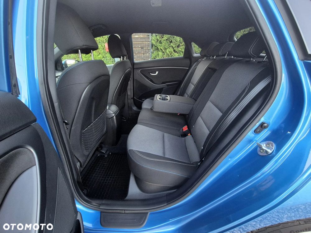 Hyundai i30 blue 1.4 Passion - 20