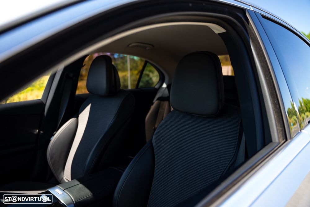 Mercedes-Benz C 180 9G-TRONIC Avantgarde Advanced - 9