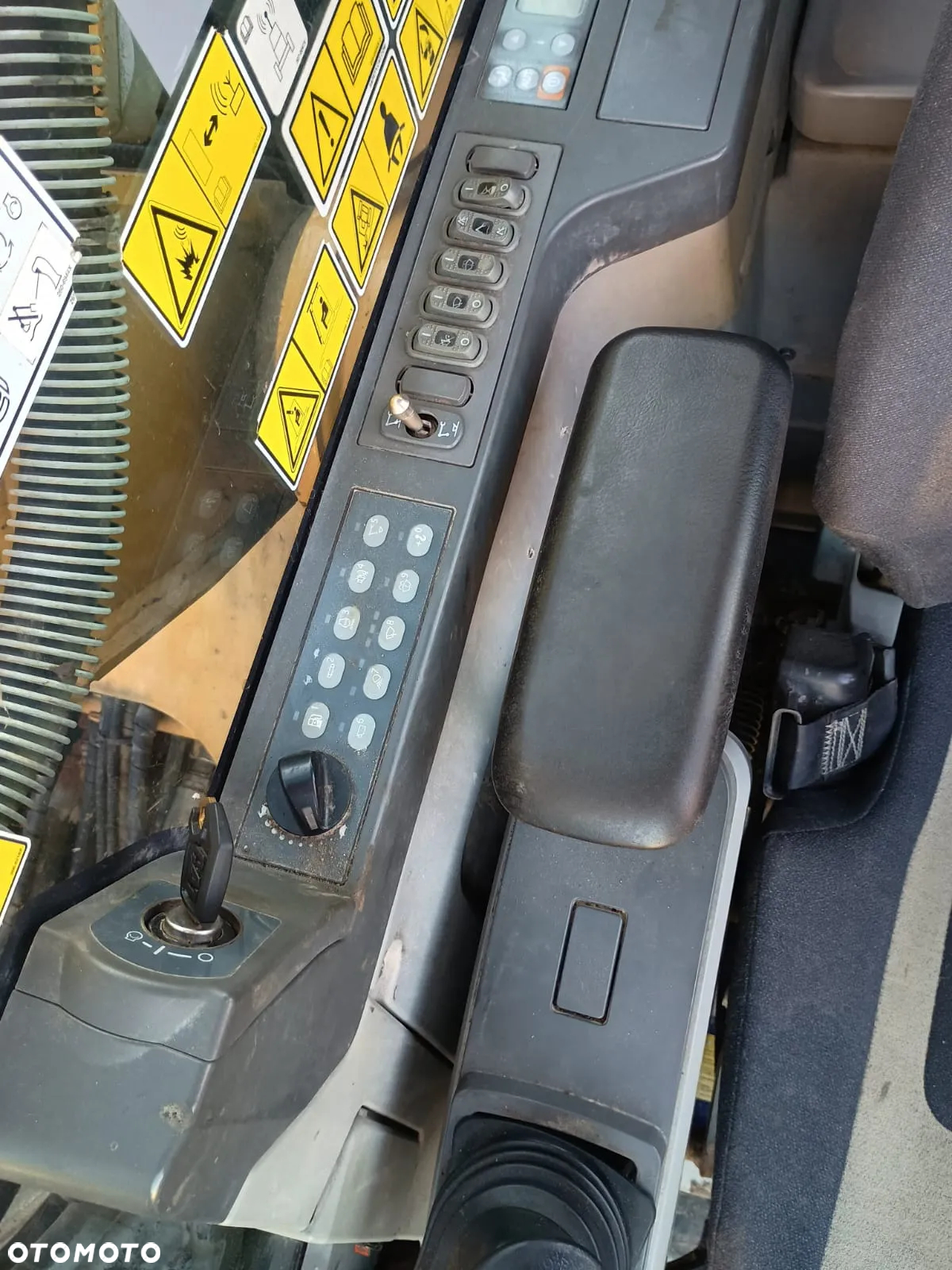 Caterpillar 320EL - 11