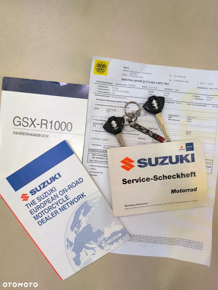 Suzuki GSX-R - 30