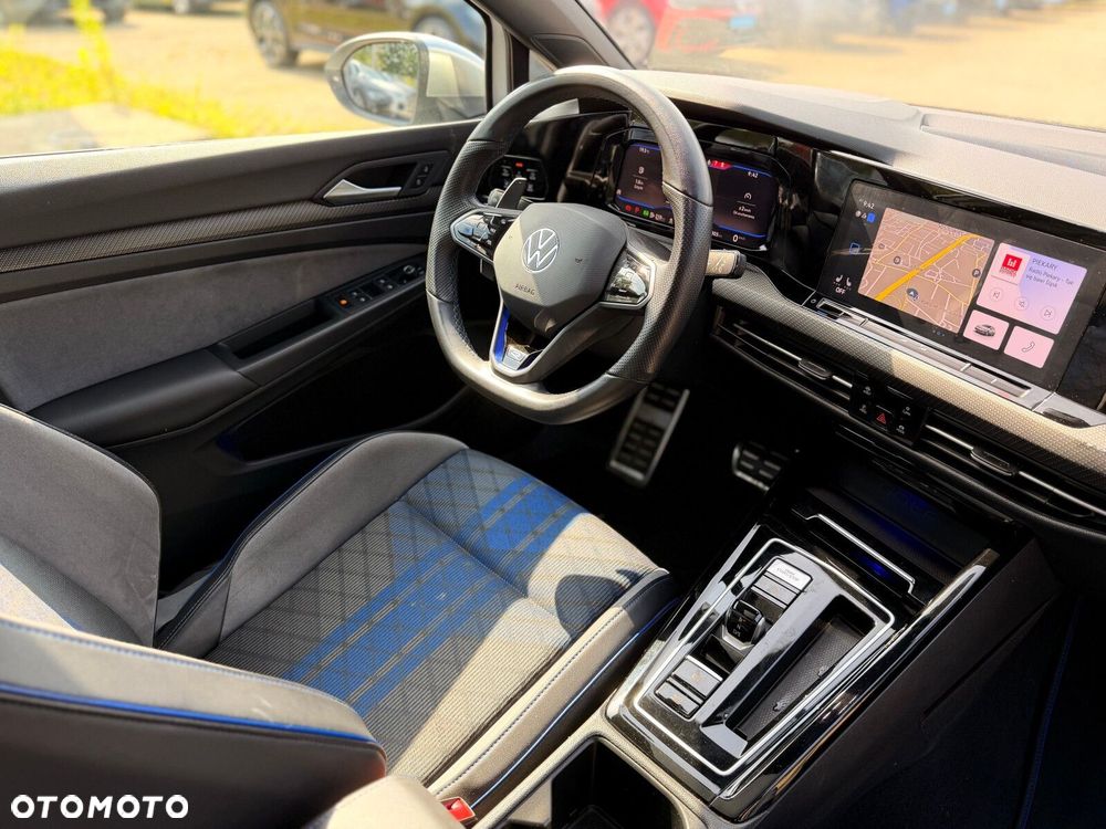 Volkswagen Golf - 26