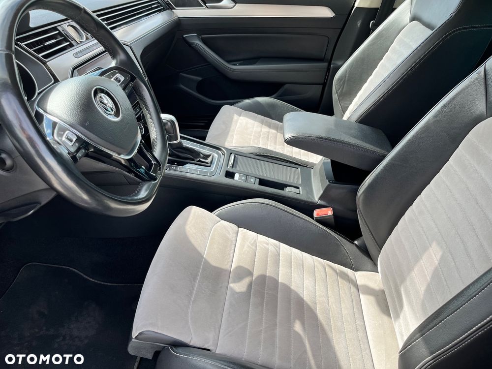 Volkswagen Passat 1.5 TSI EVO Highline DSG - 10